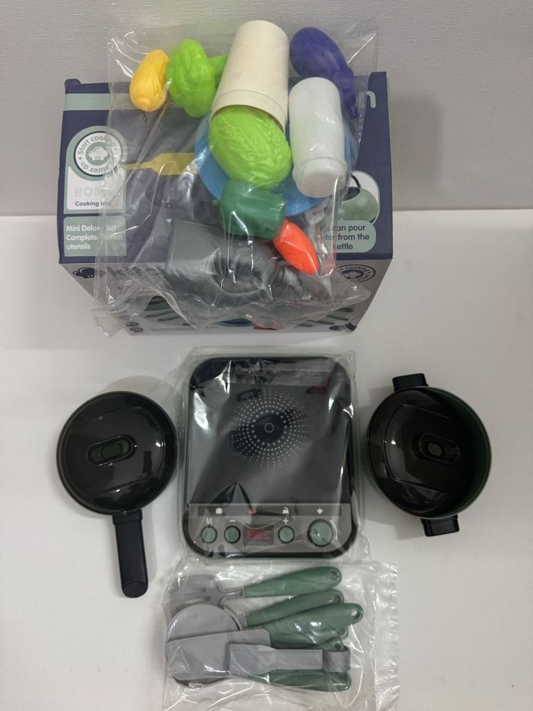 Kitchen Play Set - Green Cookware, Hob & Play Food, 3+