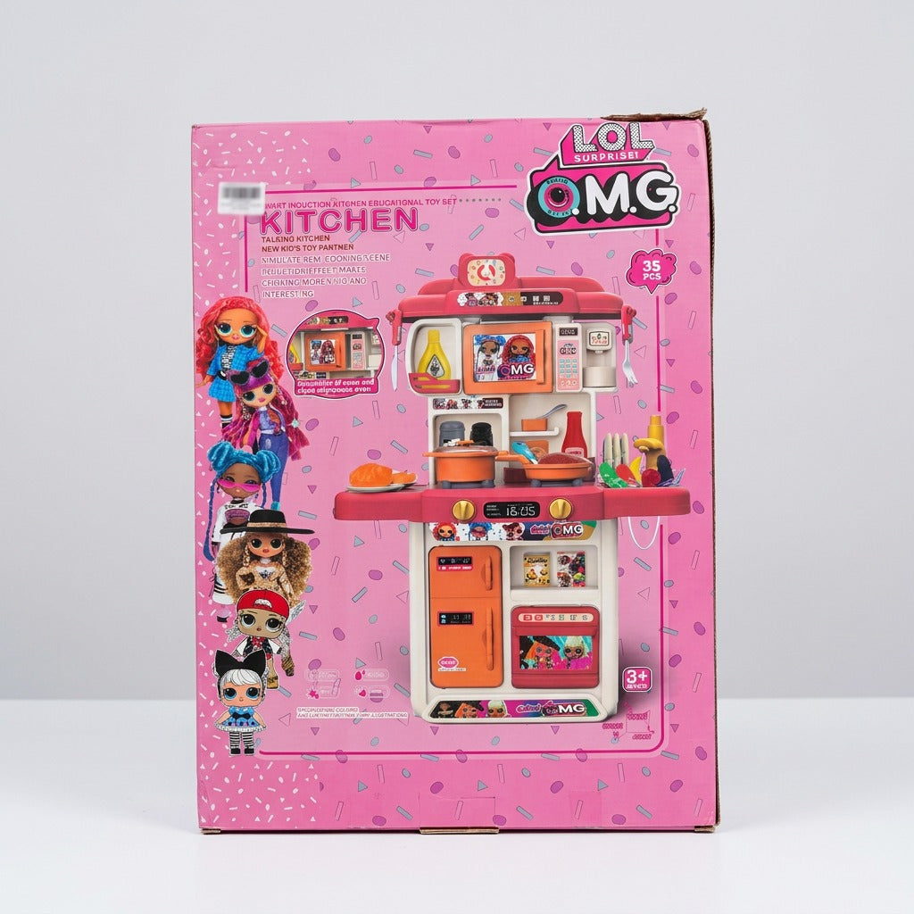 Box front, alternate angle, showing the full kitchen tower with oven, fridge and clock display