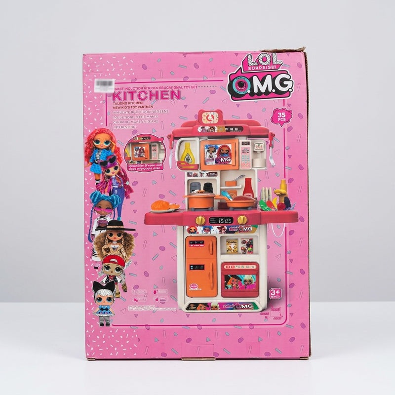 Box front, alternate angle, showing the full kitchen tower with oven, fridge and clock display